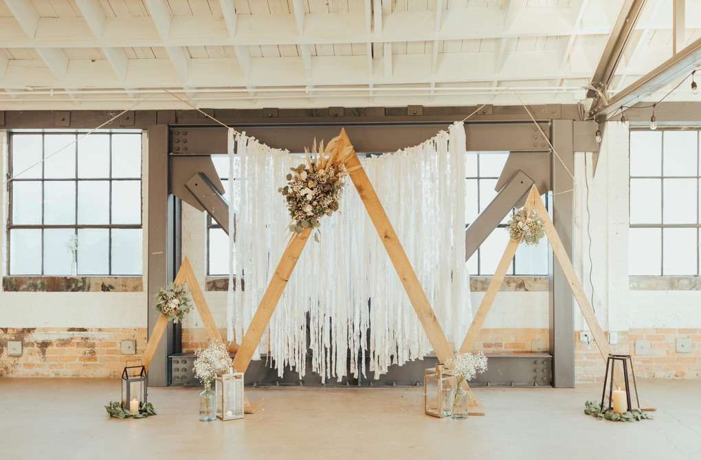 Lace and Muslin Strip Backdrop