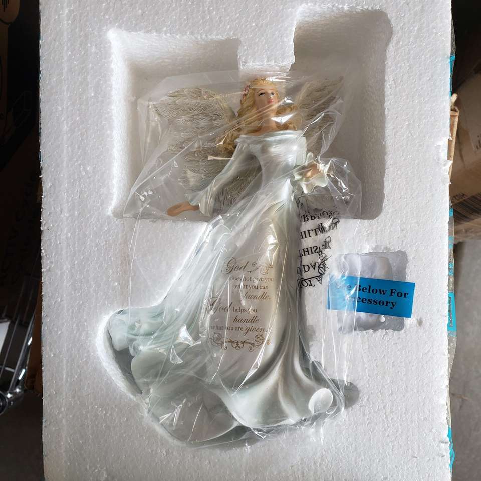 Authentic Hamilton collection angel figurine