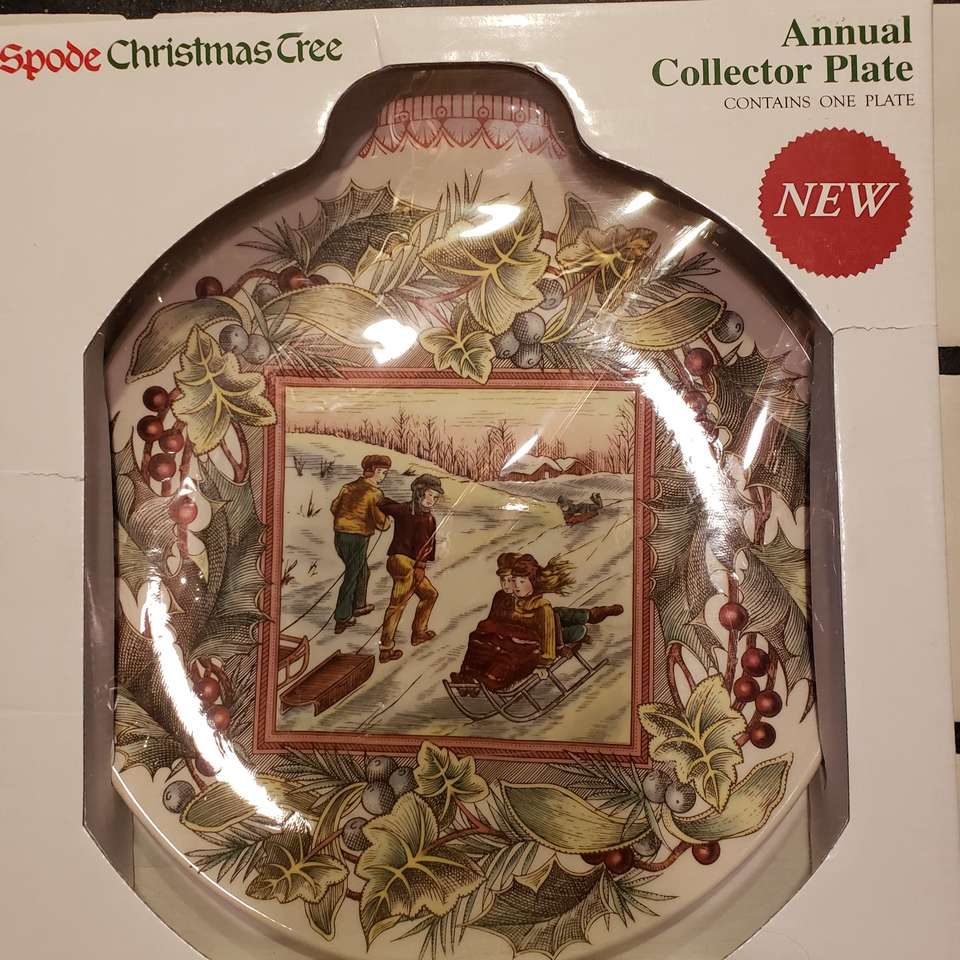 Spode Victorian Annual Collector Plate