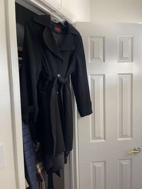 Nordstrom Gallery Women's Black light coat