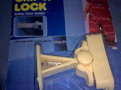 Grip'n Lock - Safety Door Holder