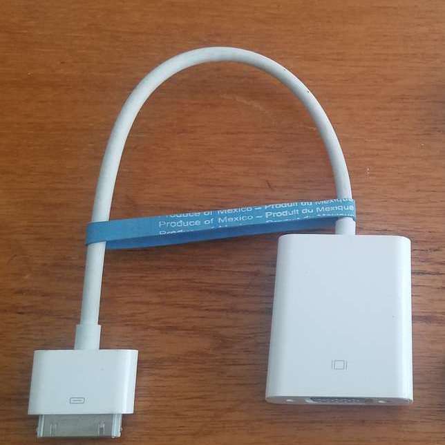 iPad to VGA Adapter