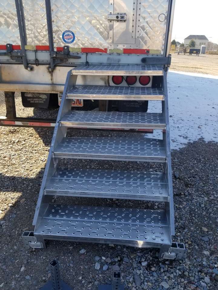 Aluminum Stairs and Landings