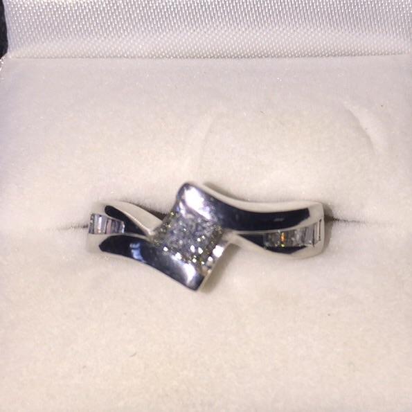 Ladies Platinum Channel Bridal Set Pd. $4,000.