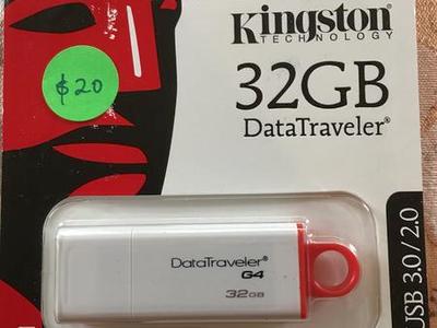 Kingston Data Traveler USB Drive 32 GB