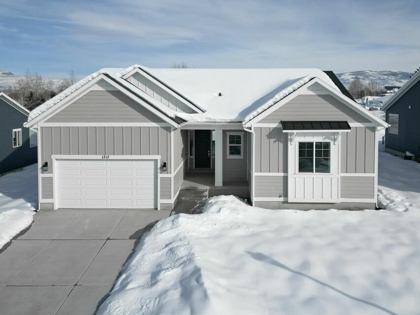 Bluebell floorplan in Windflower community