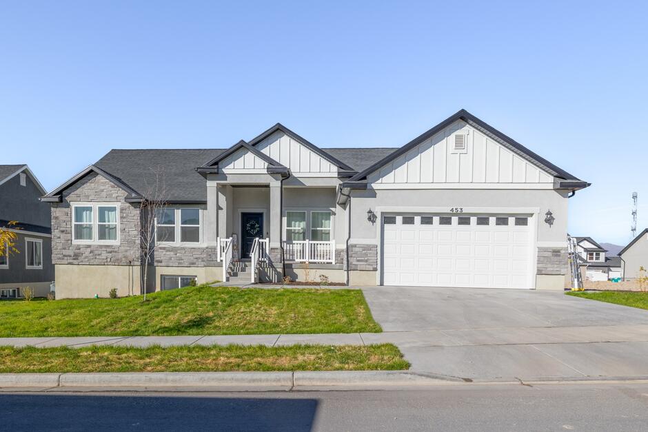 Landon floorplan in Highridge community