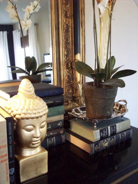 Studio 5 Global Chic Home Décor Updating Your Es From Global To Chic Means Bringing Out More Bling Don T Be Afraid Combine Silver Tones With Gold And Br