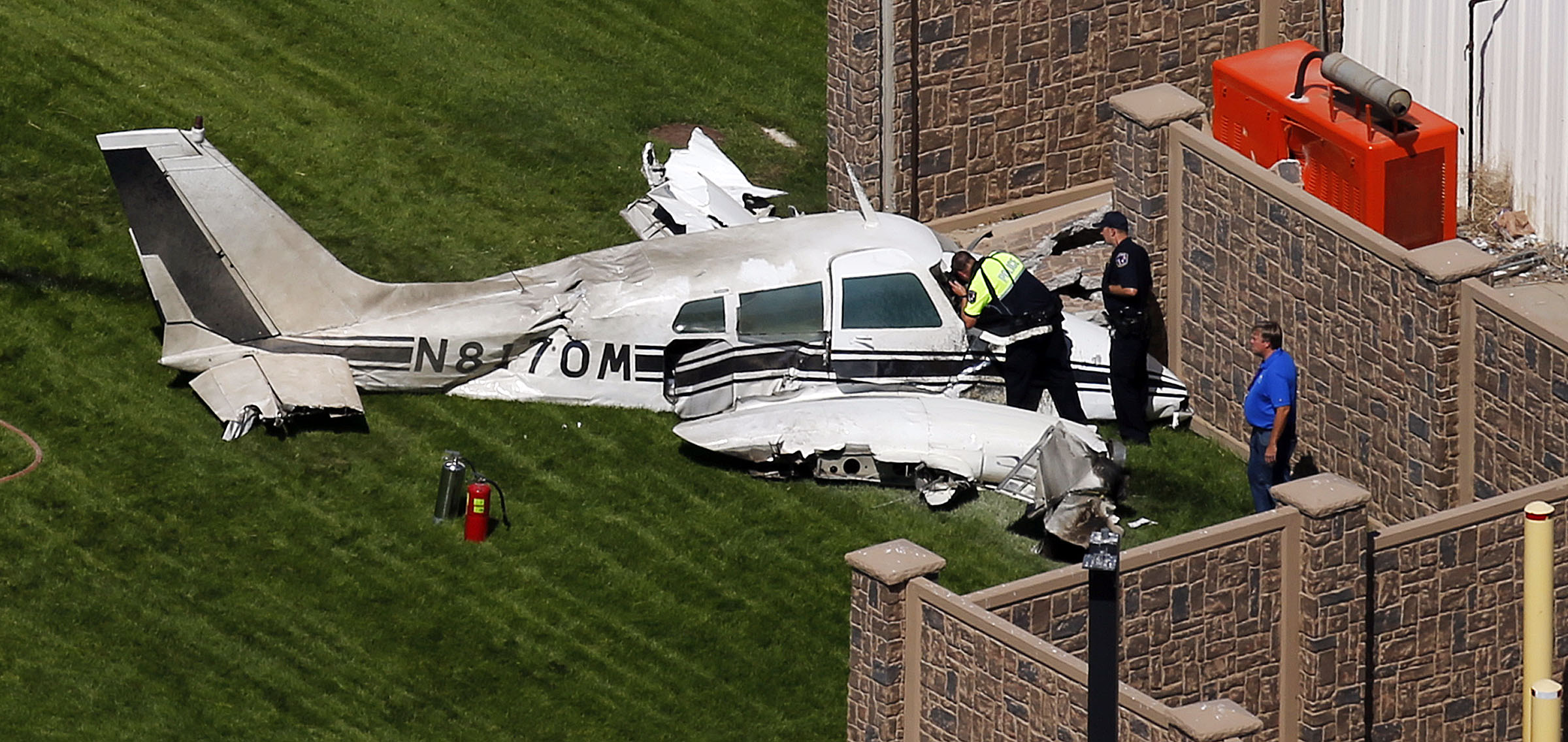 Pilot suffers minor injuries after plane crashes in West Jordan