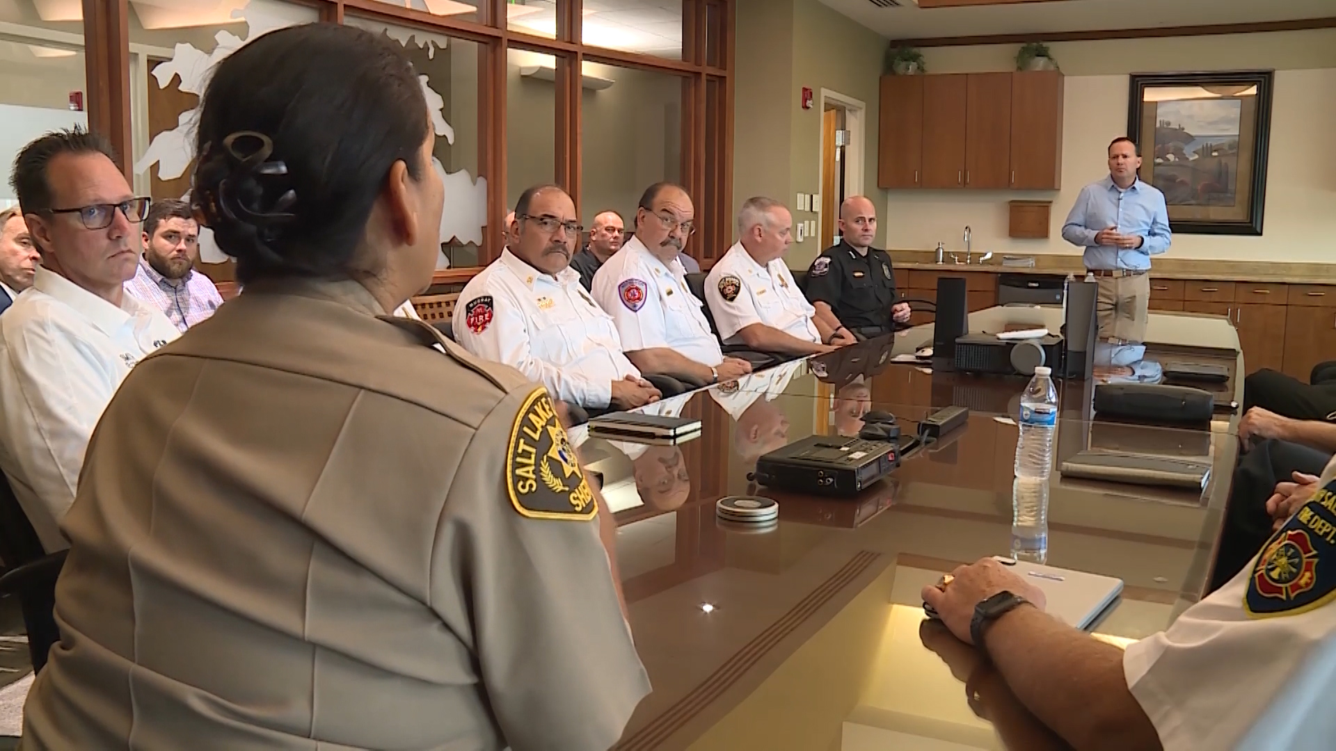 South Jordan first responders meet with Sen. Lee, express need for better mental health, opioid treatment options