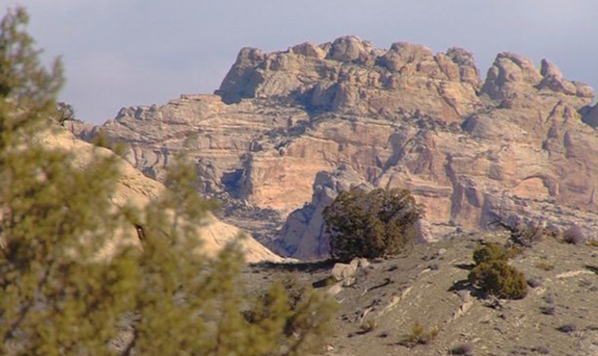 US to auction drilling rights near national monument in Utah