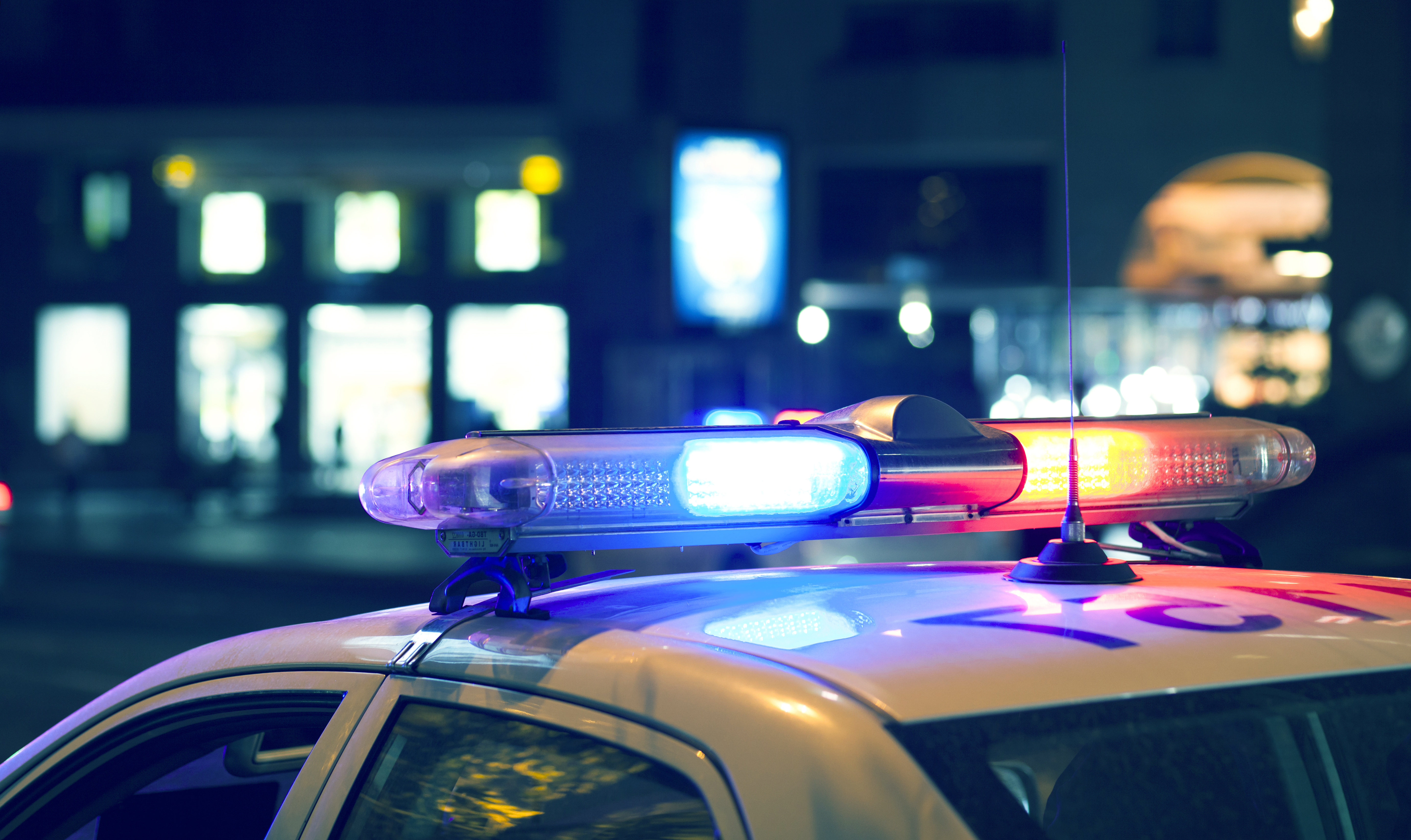 Police officer shoots, injures juvenile after chase in Salt Lake City