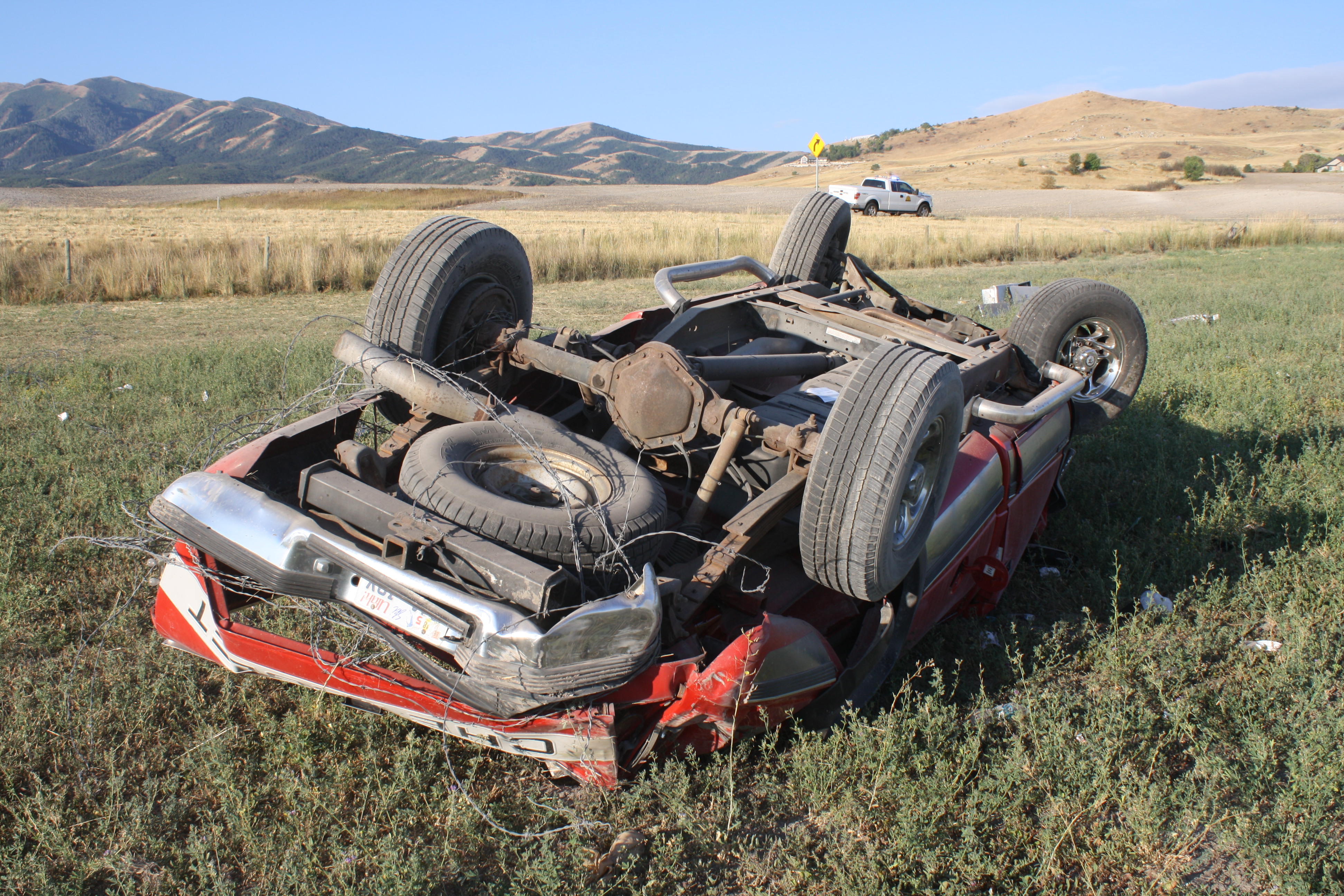 1 dead after Saturday morning crash on state Route 30