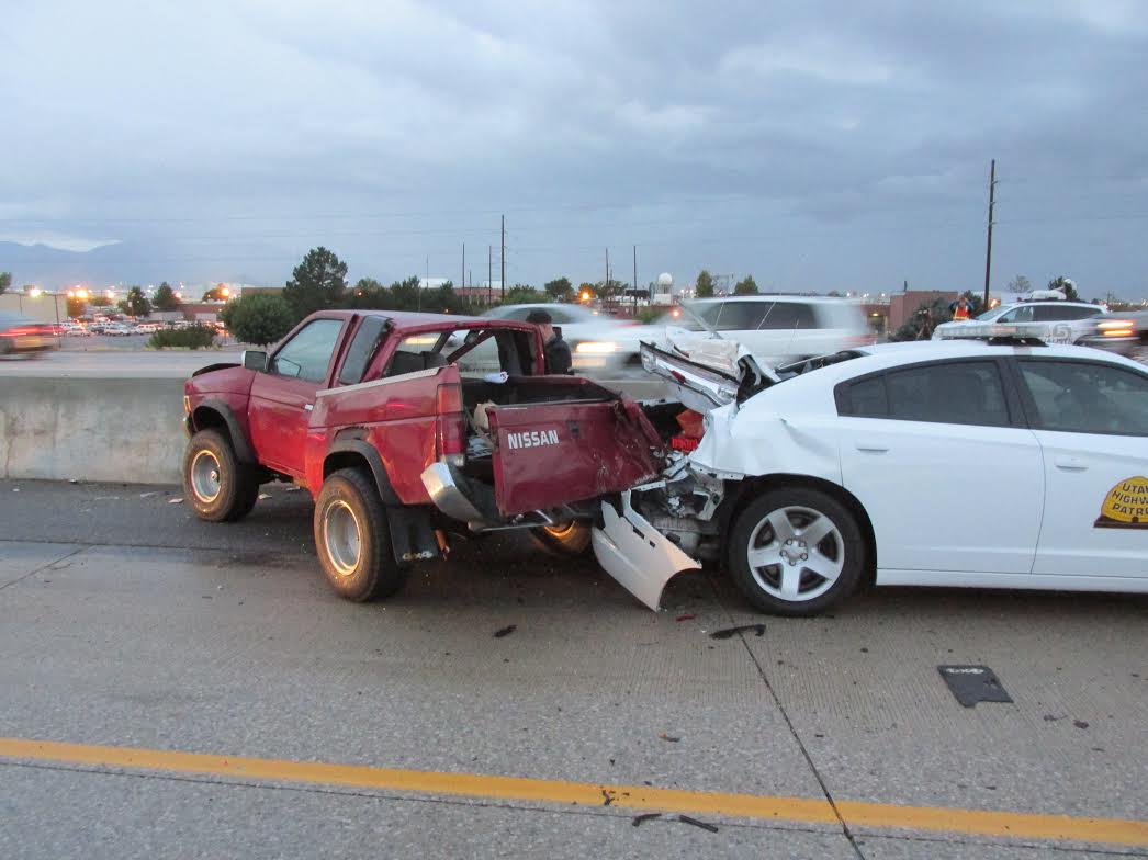 Trooper investigating crash hit by 2nd vehicle
