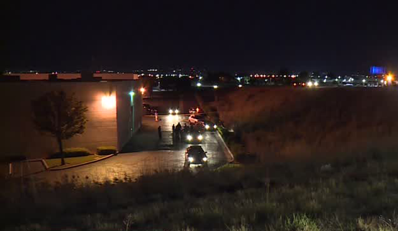 2 gang members arrested after shooting and chase, police say