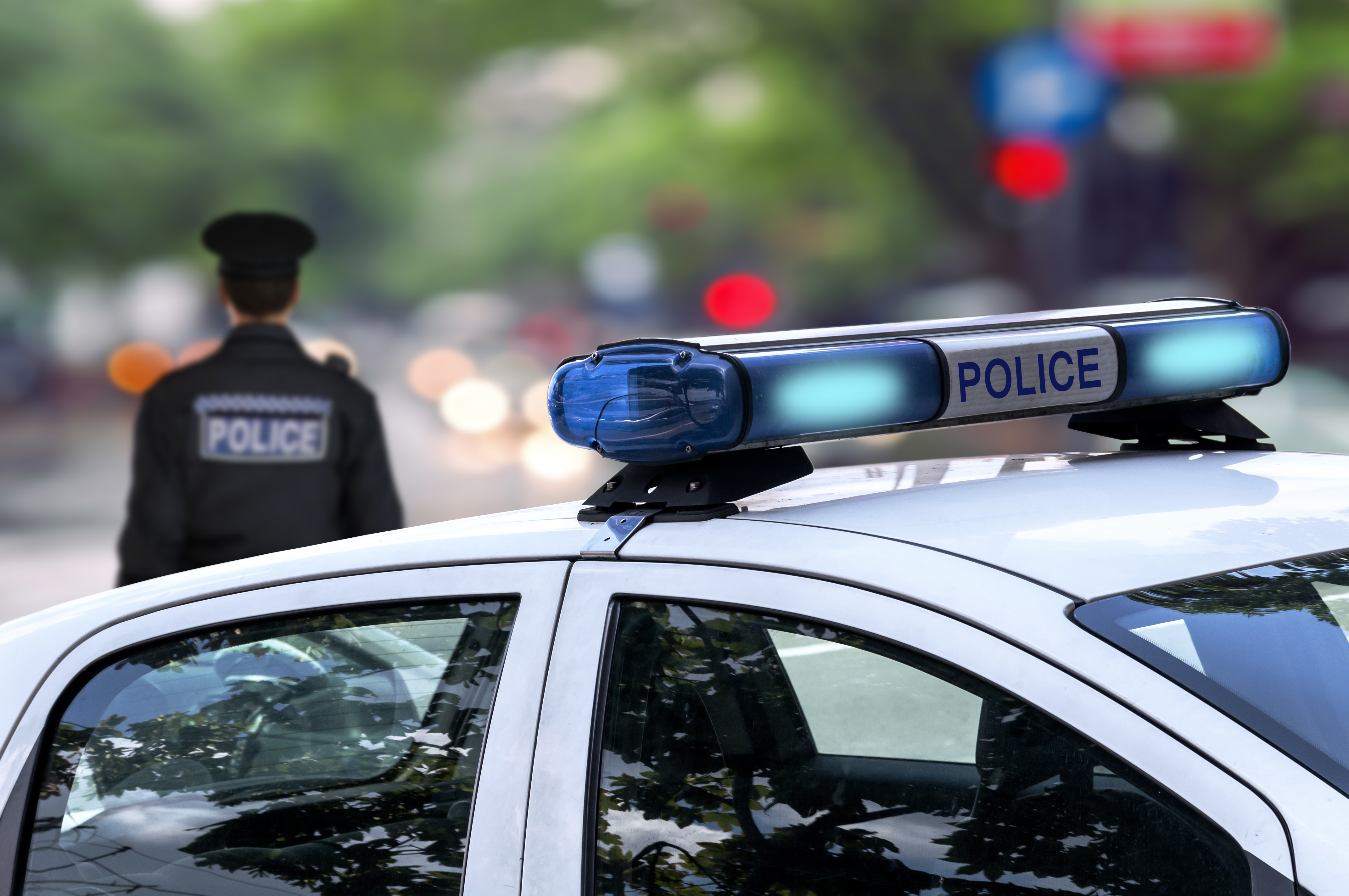 Teen struck by vehicle, suffers broken leg in Salt Lake City