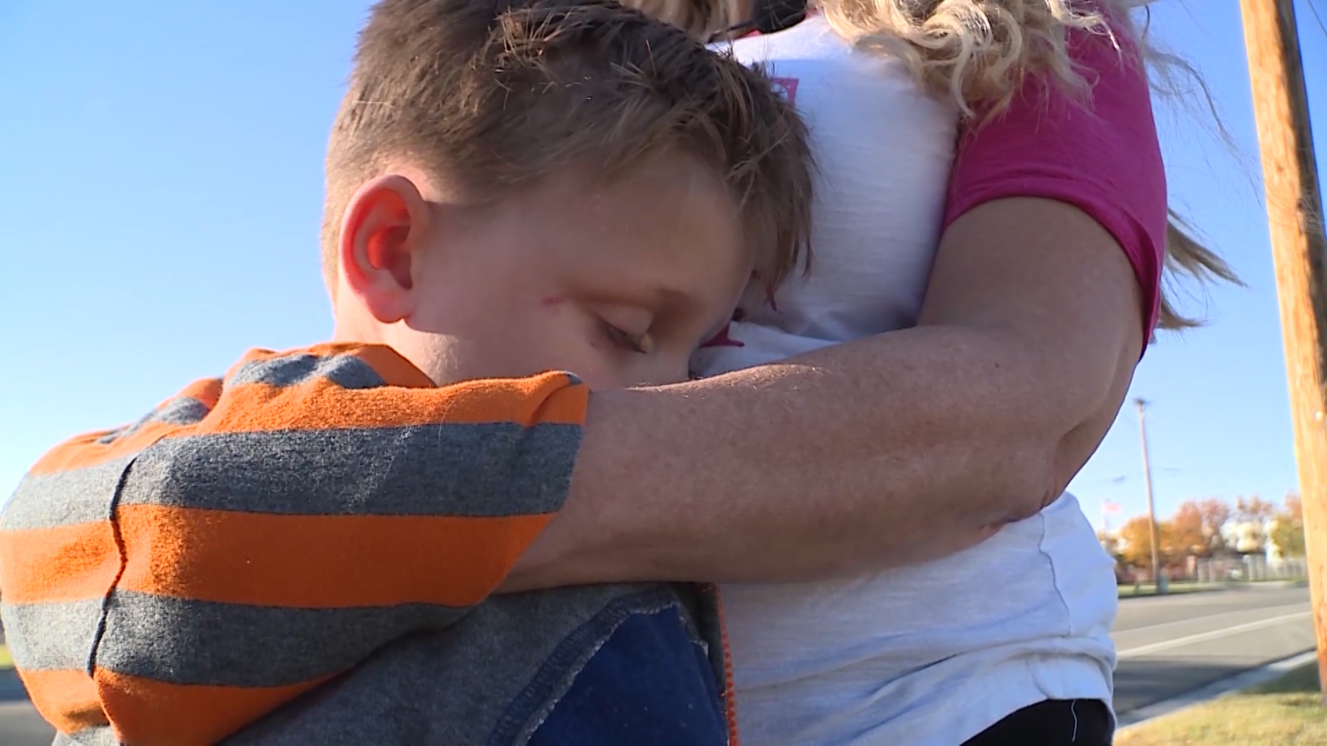 Bus stop mix-up leaves 5-year-old stranded