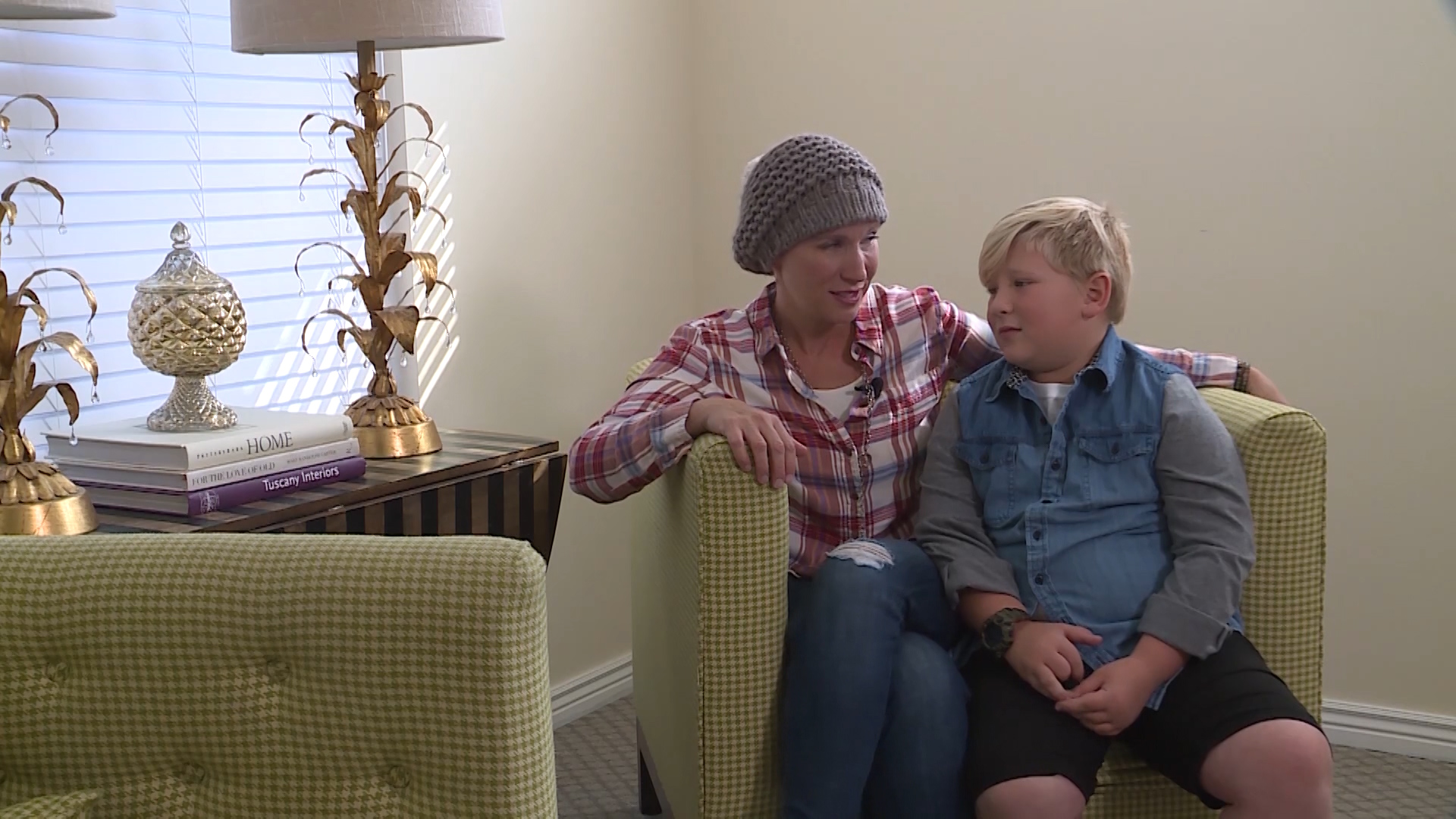 7-year-old’s quick thinking hailed after mom’s medical emergency