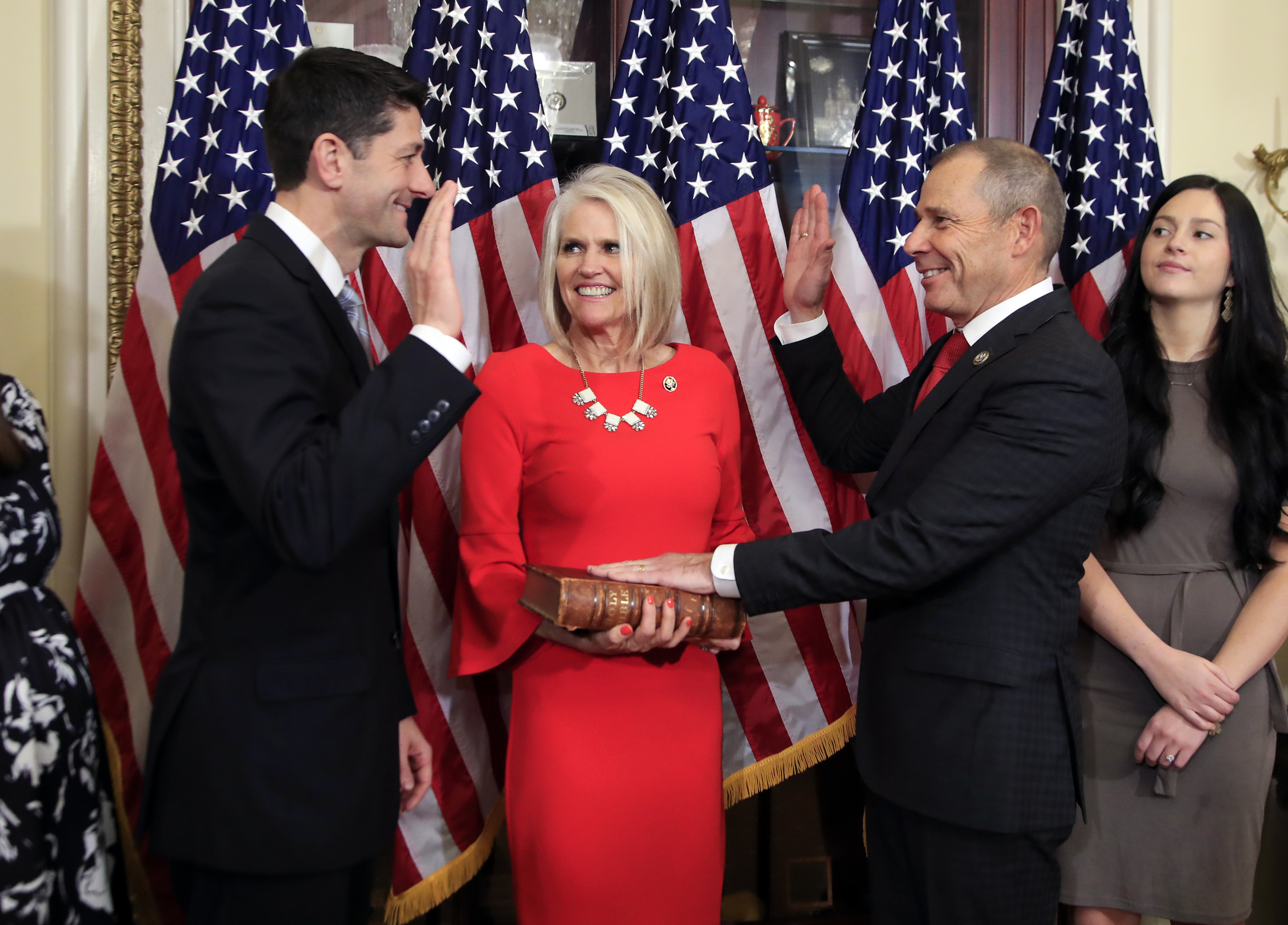 Utah's Curtis is sworn in as newest Republican House member