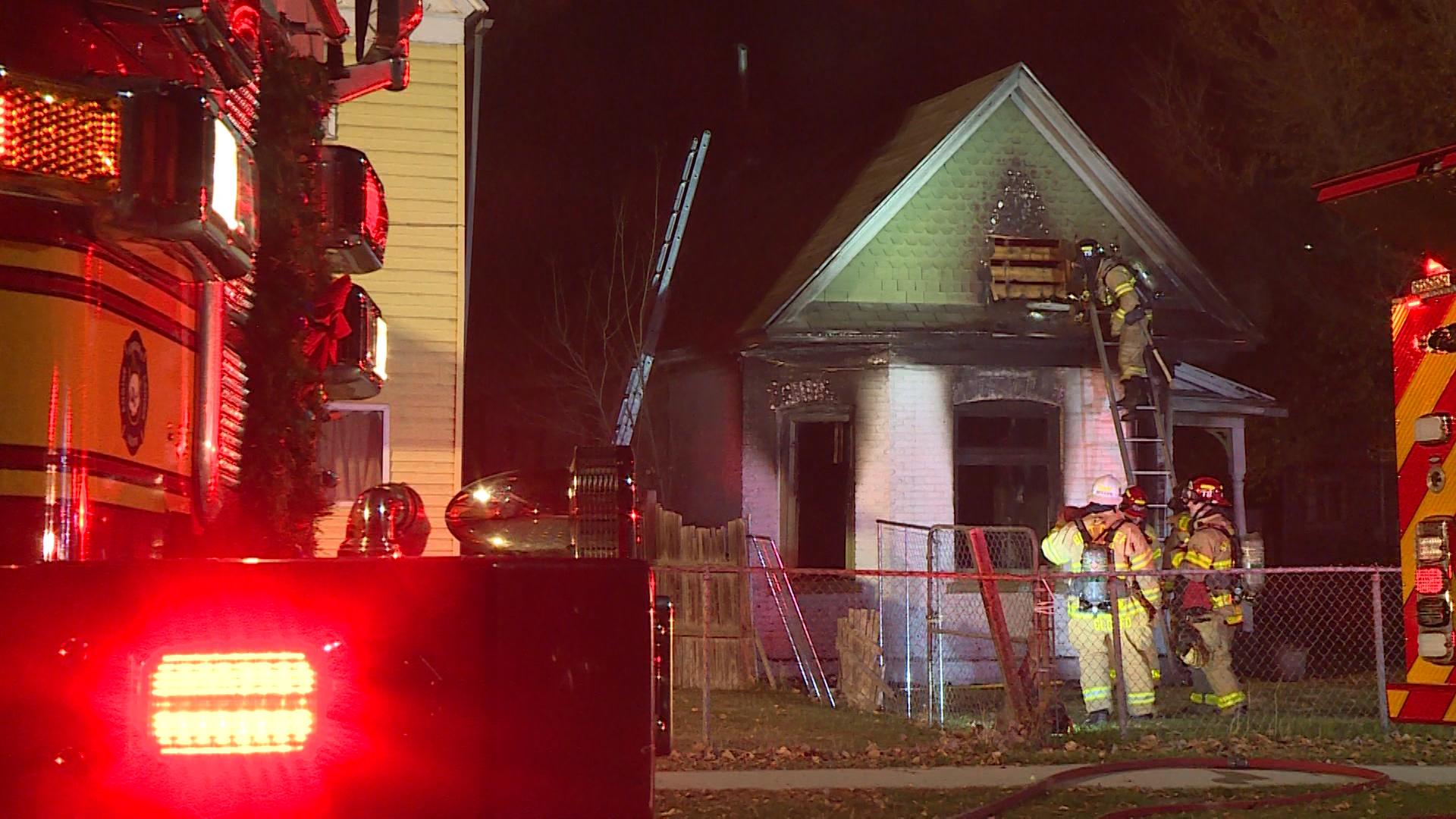 Man suffers minor injuries in SLC fire