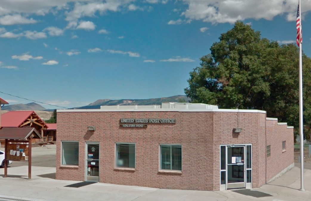 2 arrested after burglaries at Wayne County post office, high school