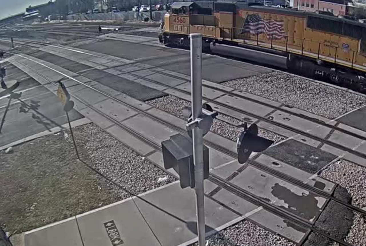 Video shows man trying to beat 2 trains in SLC