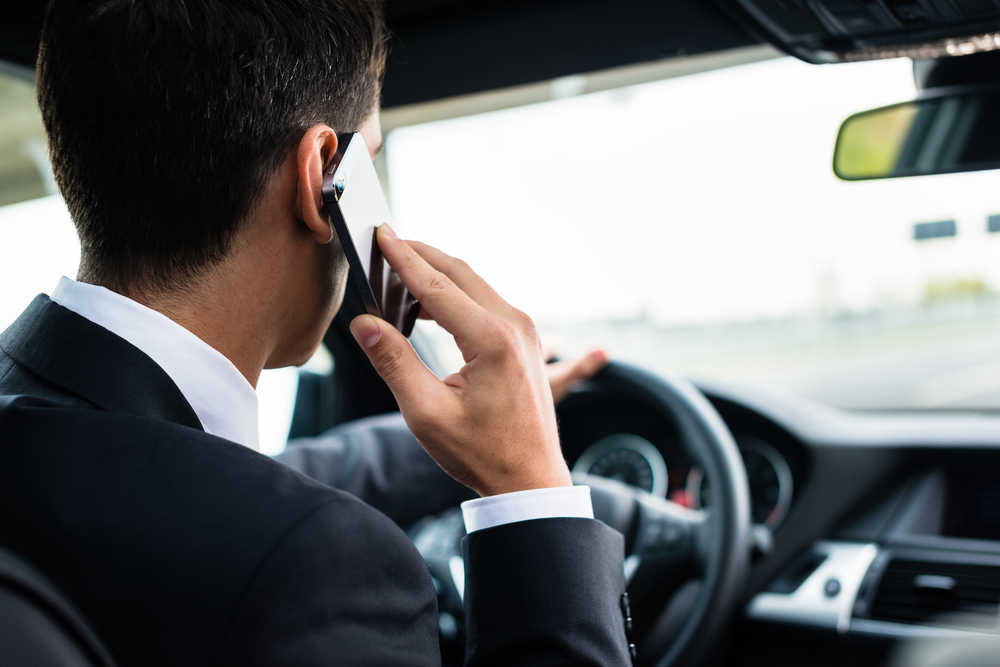 Utah lawmaker wants to ban hand-held phone use while driving