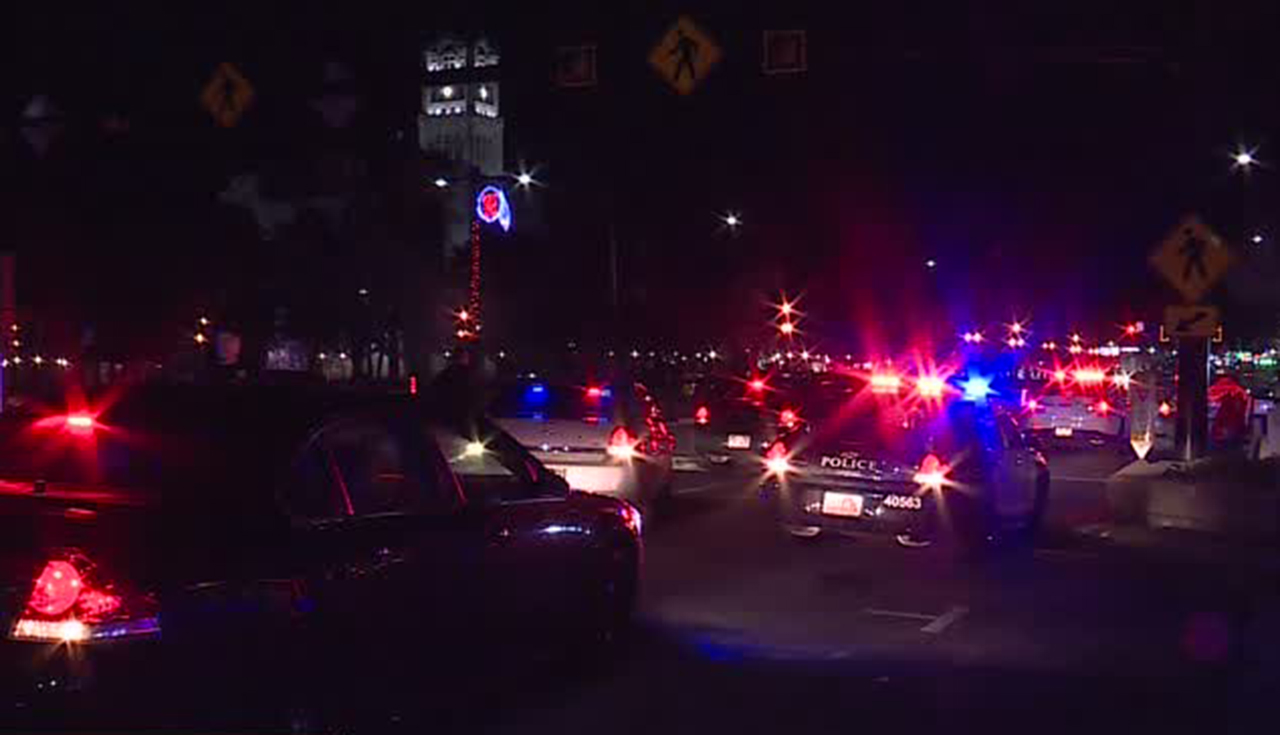 Police: 3 arrested after robbing random people at gunpoint