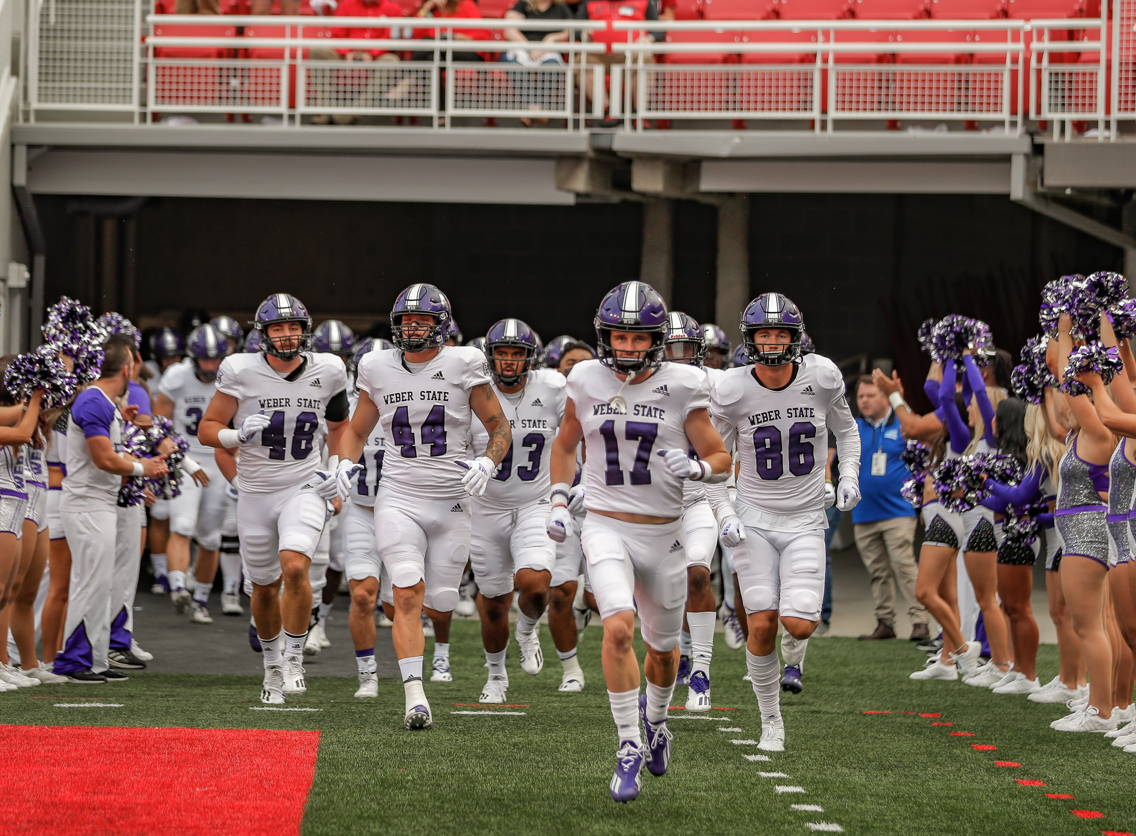 Weber State seeks first home victory in conference matchup with No. 10 UC Davis
