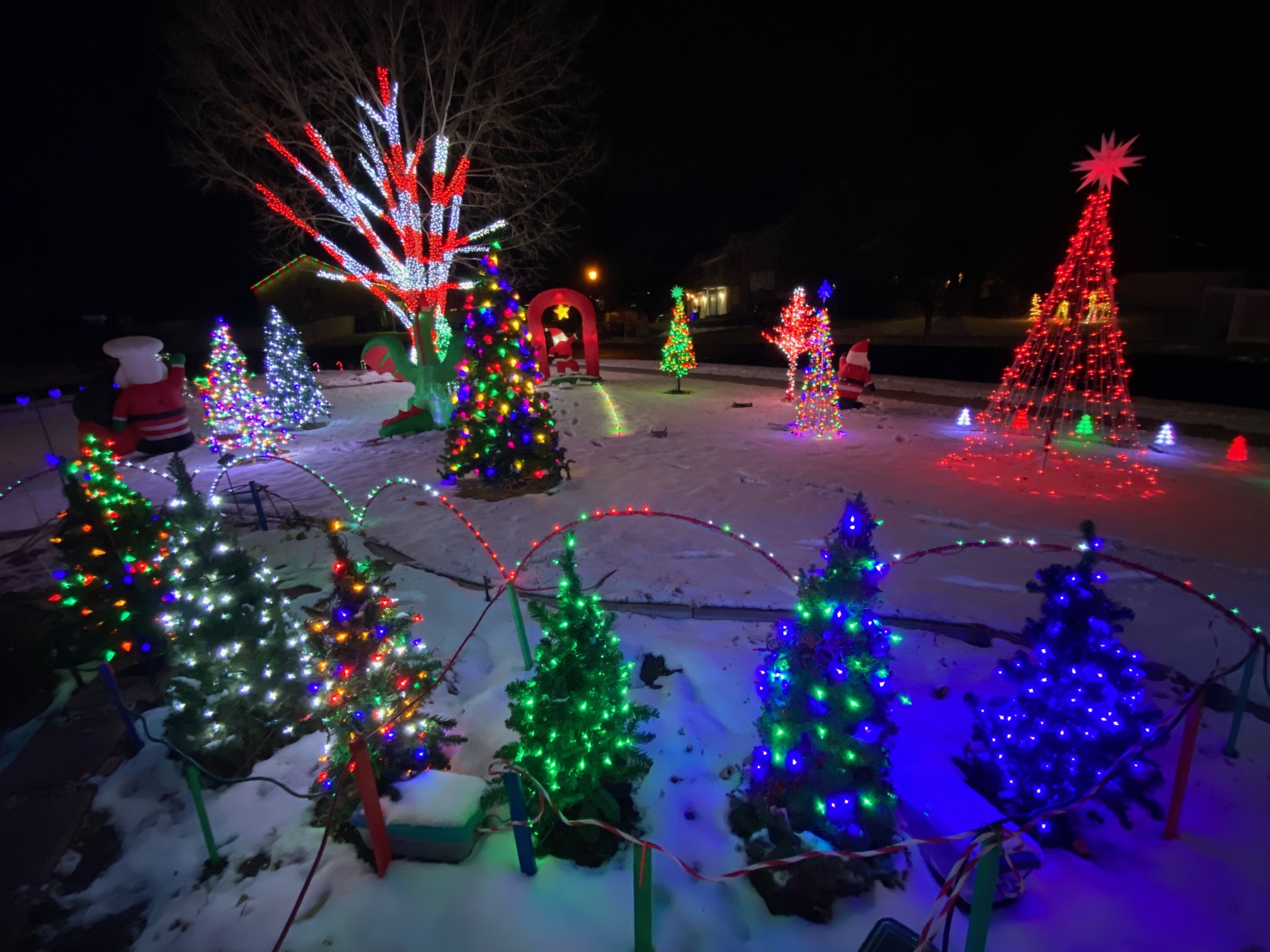 Map: Your 2022 guide to seeing Christmas lights in Utah this holiday season