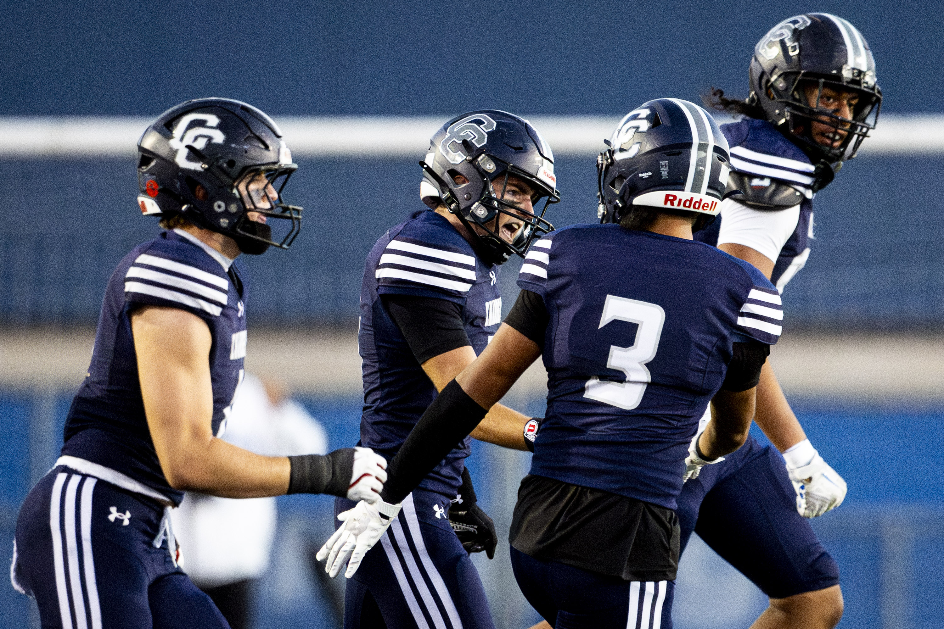 Corner Canyon forces 5 turnovers in 49-14 rout over Skyridge