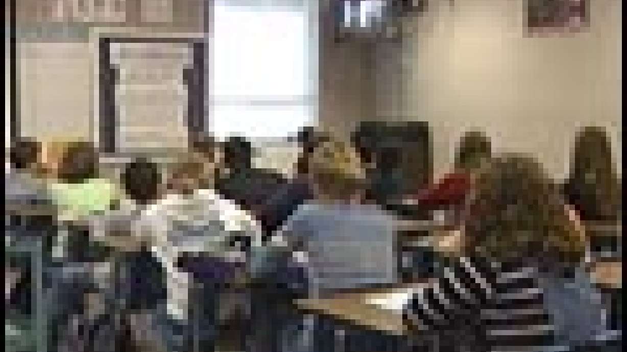 Governor Leavitt Speaks to Utah Kids about War