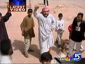 Iraqi Villagers Greet U.S. Soldiers