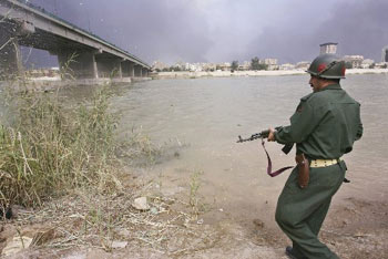 Downed Coalition Pilot Sought by Baghdad Locals