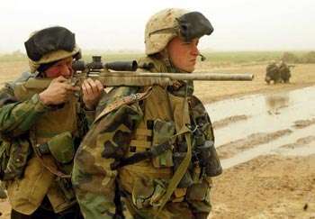 Iraqi Convoy Heads Toward American Forces