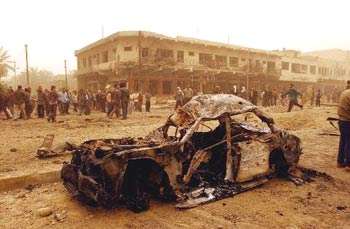 Iraqi Convoy Heads Toward American Forces