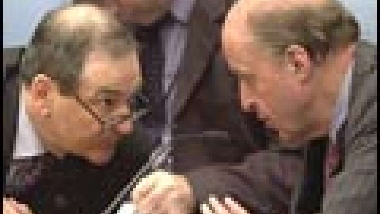 U.S. Ambassador Bolts Debate on Iraq War