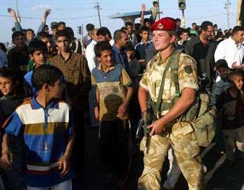 Iraqis Gathered by U.S. Talk Postwar Rule