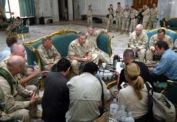 U.S. Commander in Iraq Briefs Bush on War