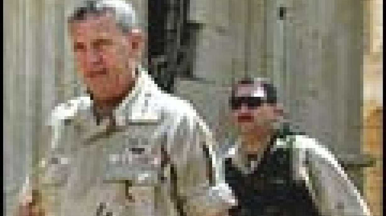 U.S. Commander in Iraq Briefs Bush on War