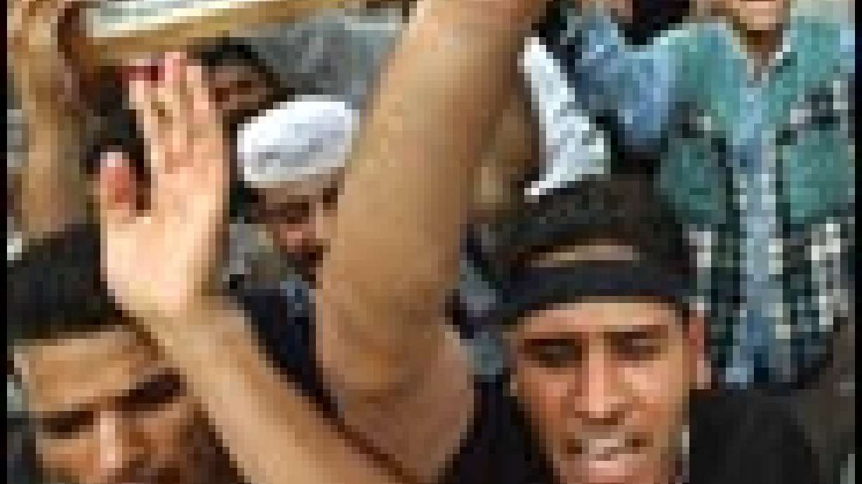 Iraqi Cleric Urges End to Demonstrations