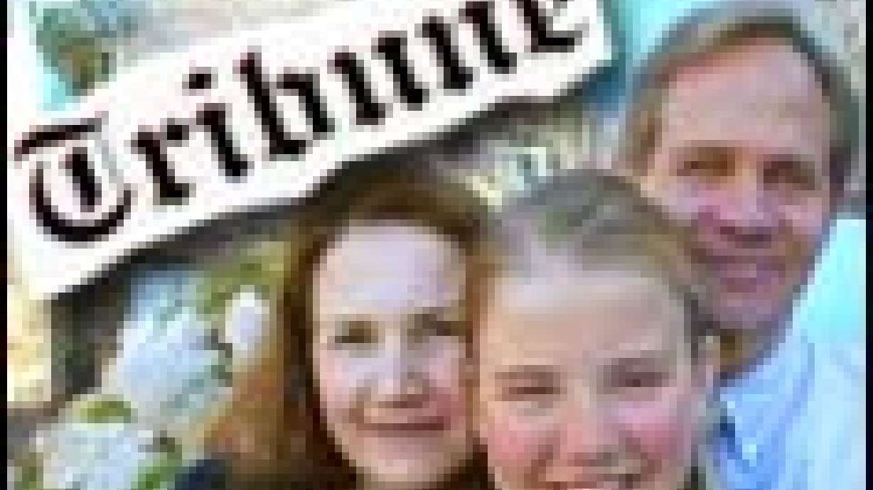 Staff Criticizes Tribune's Handling of Tabloid Scandal