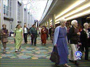 Secretary of Labor Speaks at Annual Women's Conference