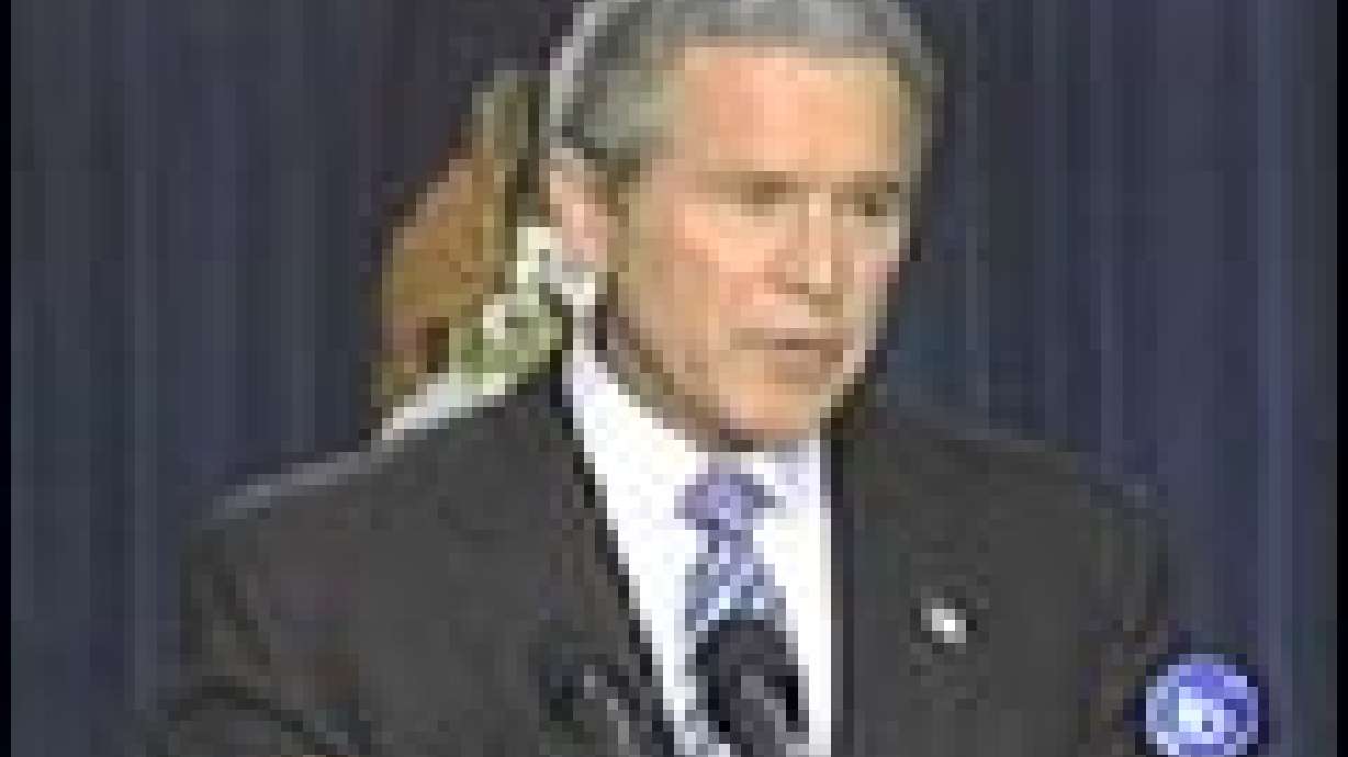 Bush Defends U.S. Efforts on War in Iraq