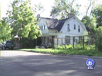 Police Search for Home Invasion Robbery Suspects