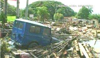 Asia Tidal Waves Death Toll Tops 22,000