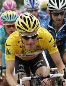 Utahn Holds Onto Yellow Jersey in Tour de France