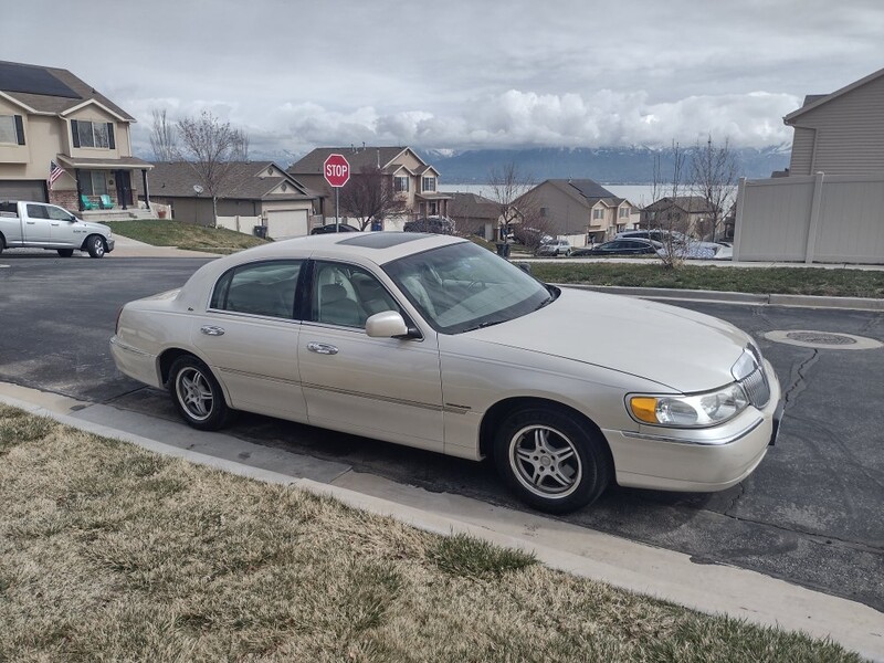 2002 Lincoln Town Car Cartier 4,000 in Saratoga Springs, UT KSL Cars
