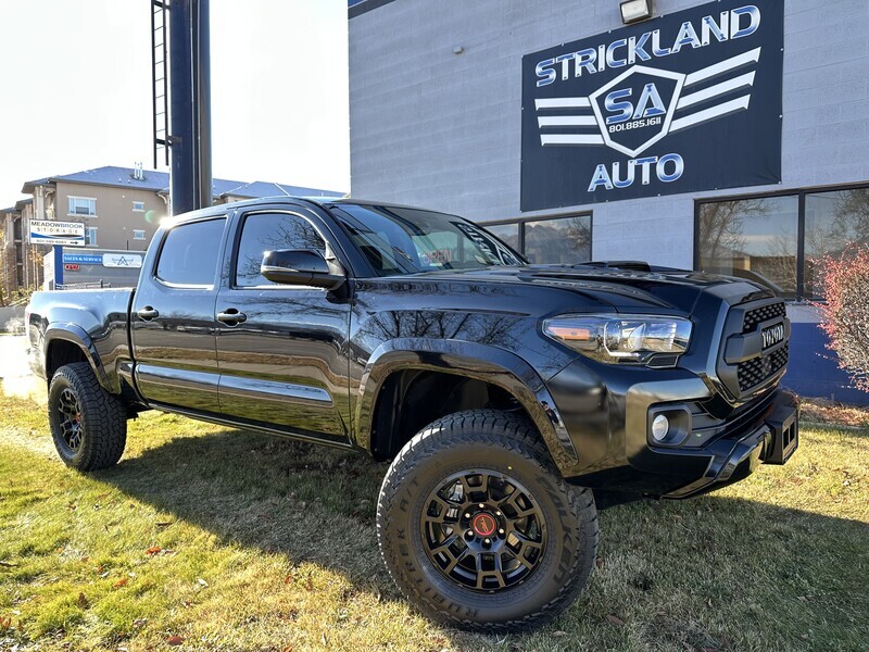2021 Toyota Tacoma TRD Sport