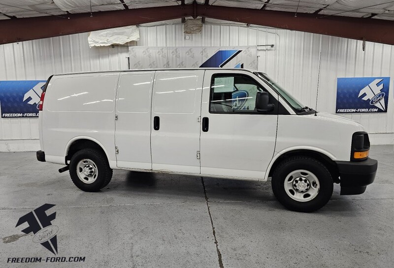 2017 CHEVROLET EXPRESS 2500